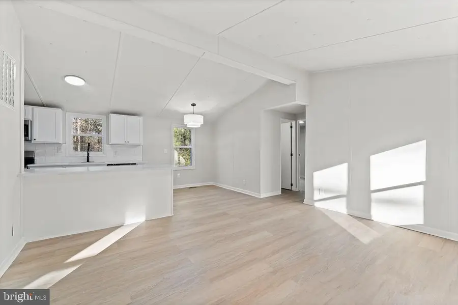 71 White Pine Ln, Gordonsville, VA 22942 - Image #2