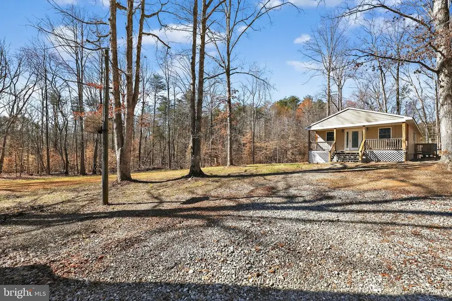 311 Holly Grove Ct, Bumpass, VA 23024 - #2