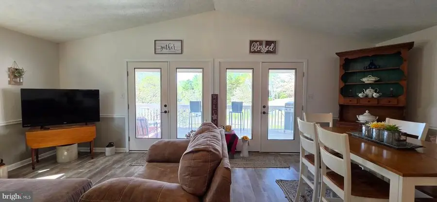 20 Lakeview Cir, Louisa, VA 23093 - #2