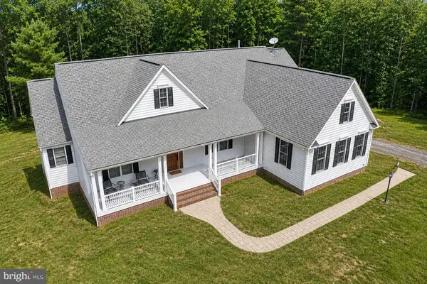 3279 Ridgeview Rd, Reva, VA 22735