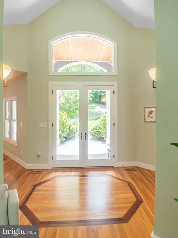 32 Towhee Ct, Nellysford, VA 22958