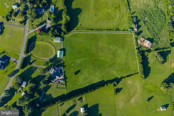 27472 Strawberry Hill Rd, Rhoadesville, VA 22542