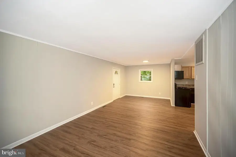 206 Stratford Cir, Locust Grove, VA 22508 - Image #2