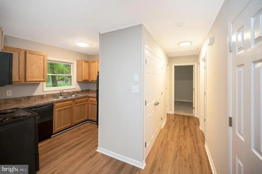 206 Stratford Cir, Locust Grove, VA 22508 - Image #3