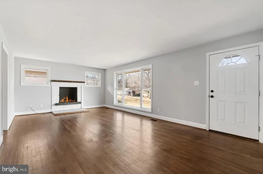 354 Berry St, Orange, VA 22960 - #3