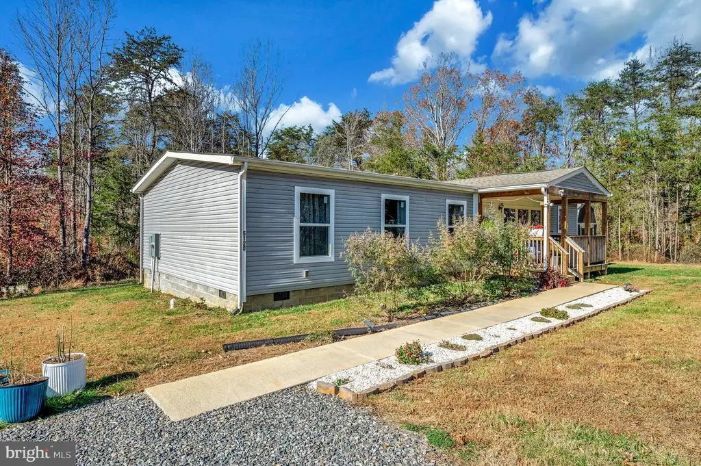 5120 Burr Hill Rd, Rhoadesville, VA 22542 - #1