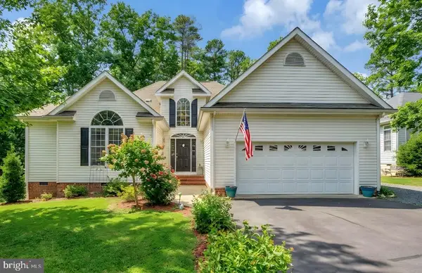 204 Wakefield Dr, Locust Grove, VA 22508
