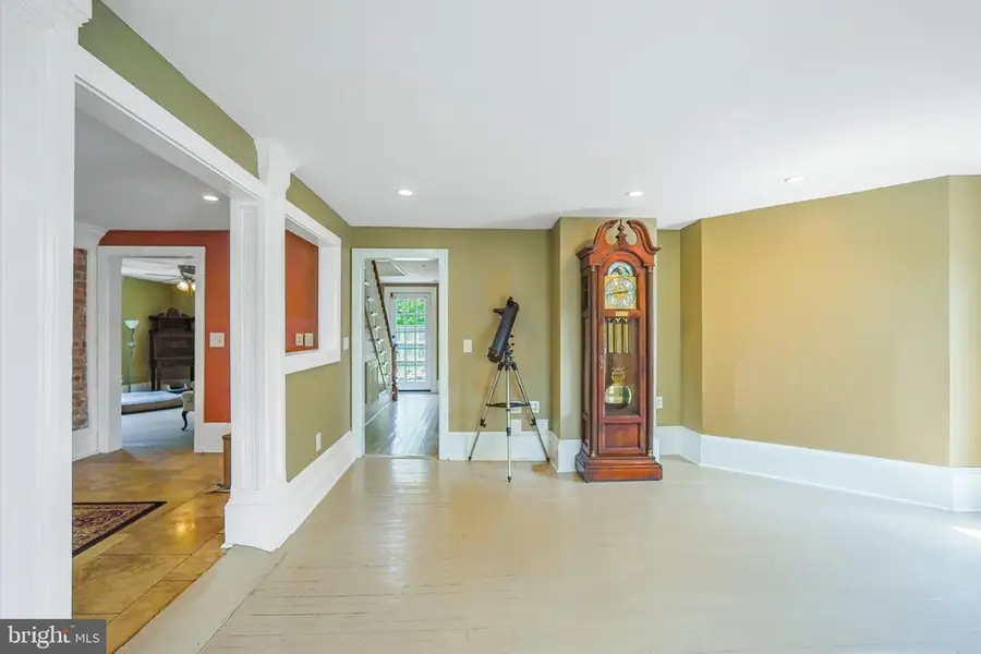 500 Knighting Rd, Gordonsville, VA 22942 - #2