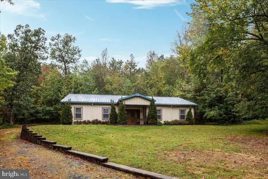 563 Park View Dr, Luray, VA 22835 - #3