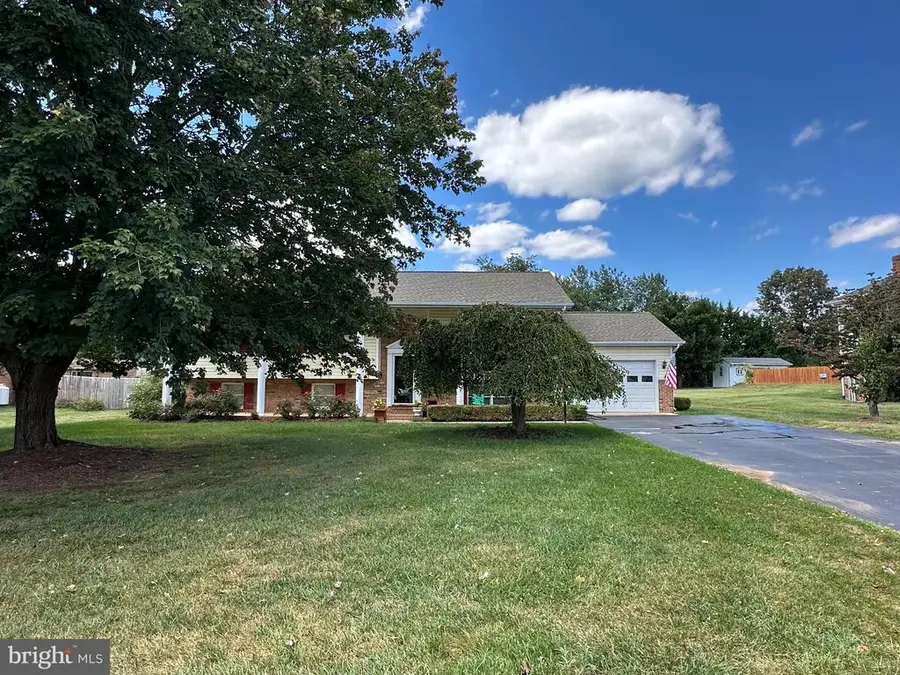 3 Meadow Ln, Luray, VA 22835 - #3