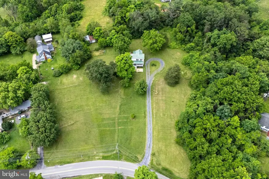 505 Mechanic St, Luray, VA 22835 - #2