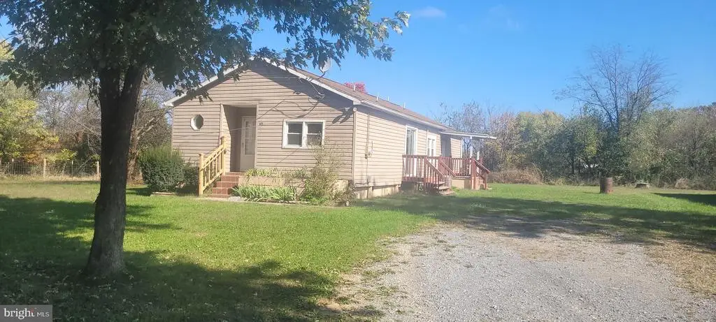 633 Ridge View Ln, Shenandoah, VA 22849 - Image #1