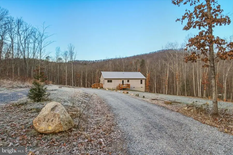 324 Old Wagon Rd, Luray, VA 22835 - #2