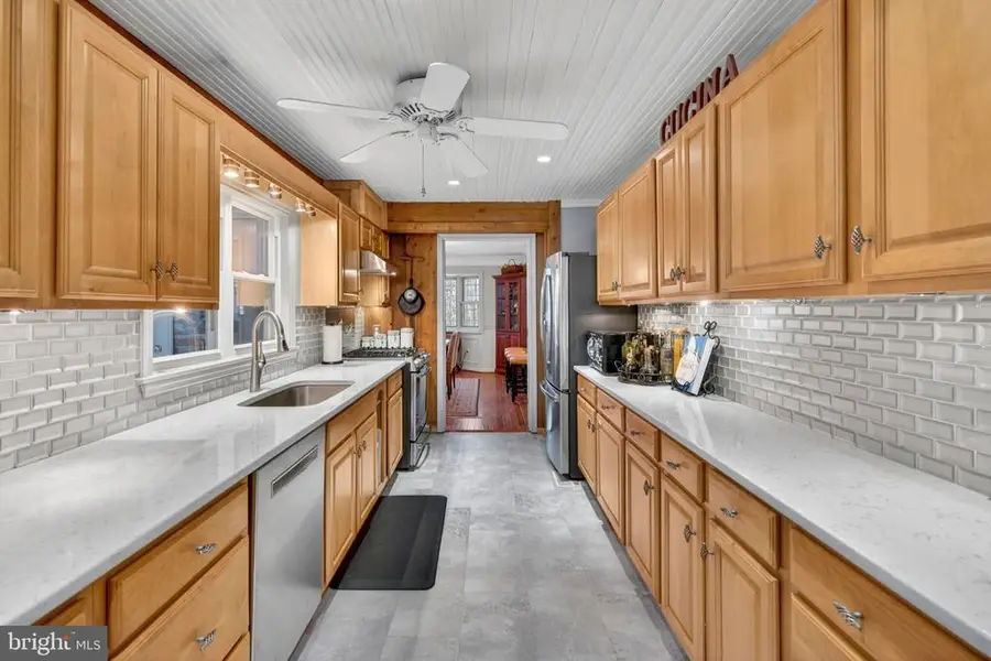 2062 Jewell Hollow Rd, Luray, VA 22835 - #2