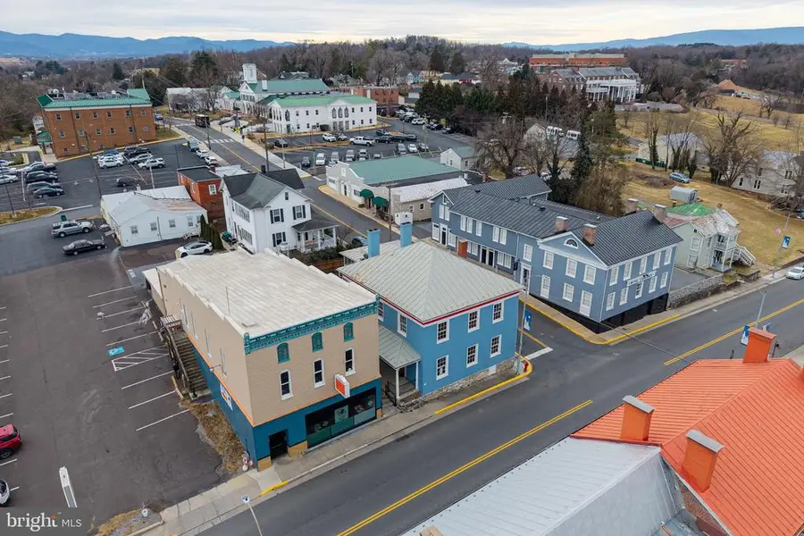 221 Main St W, Luray, VA 22835 - #2