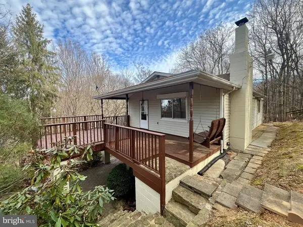 347 Restmore Ln, Stanley, VA 22851