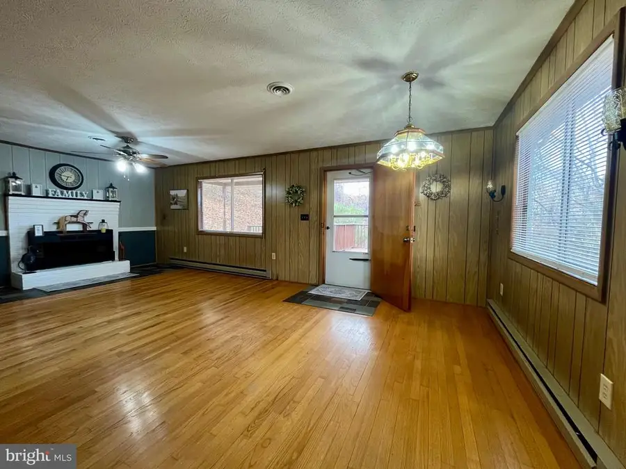 347 Restmore Ln, Stanley, VA 22851 - #3