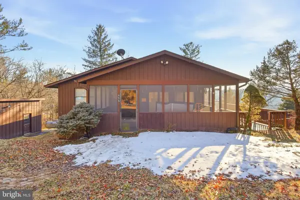 455 Woodside Dr, Rileyville, VA 22650