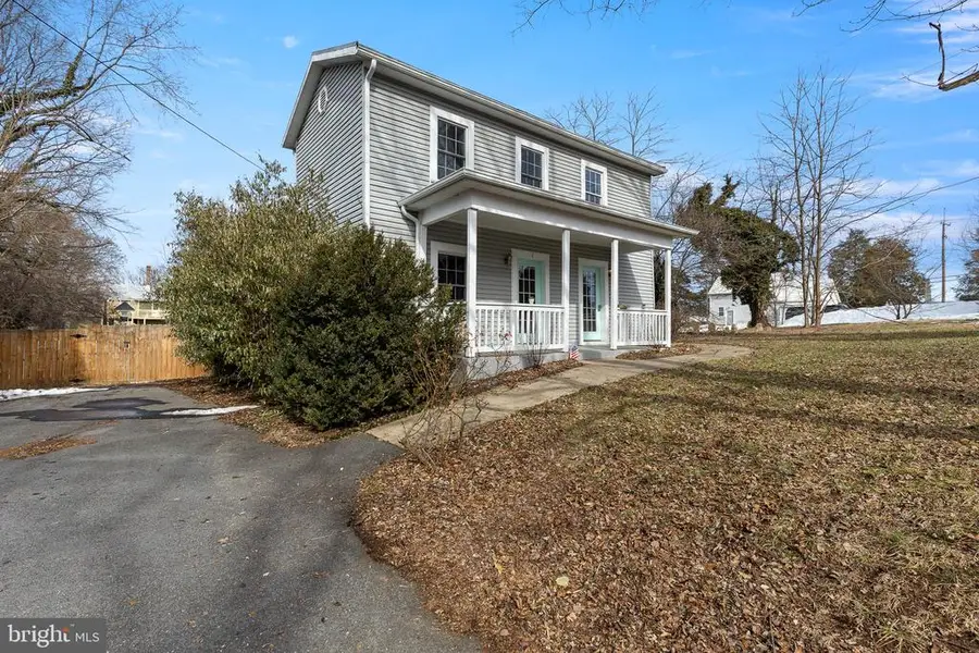 115 Page St E, Luray, VA 22835 - #3