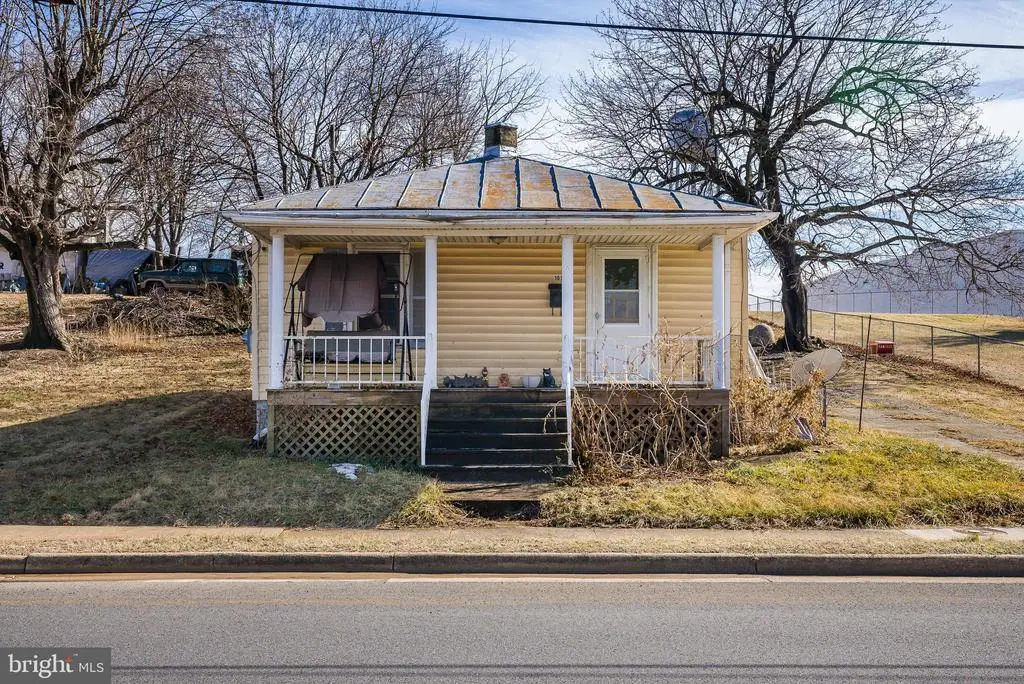 1012 Main St E, Luray, VA 22835 - #1