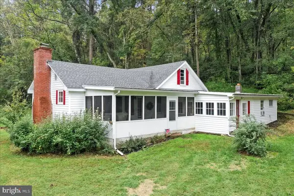 1485 Compton Hollow Rd, Rileyville, VA 22650