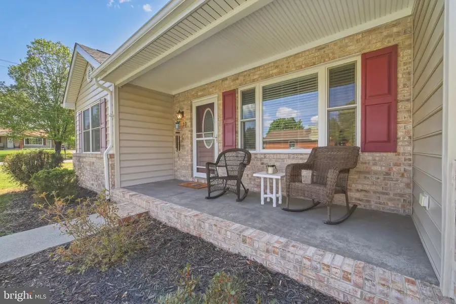 10 Cumbia Ave, Luray, VA 22835 - #2