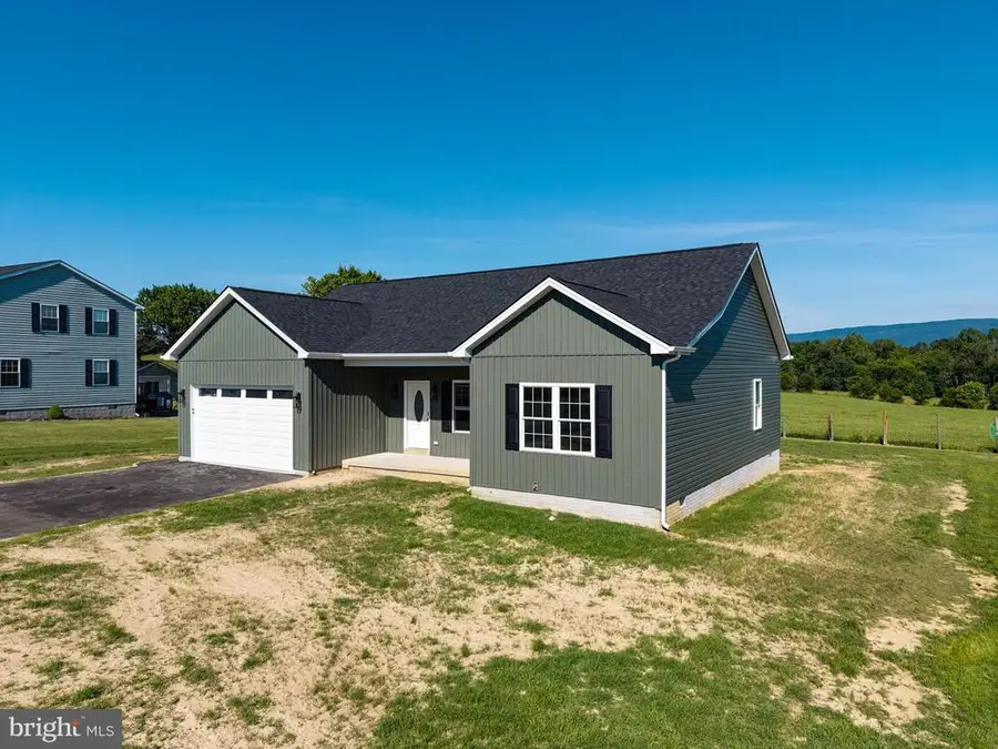 131 Deerfield Estates Dr, Stanley, VA 22851 - #2