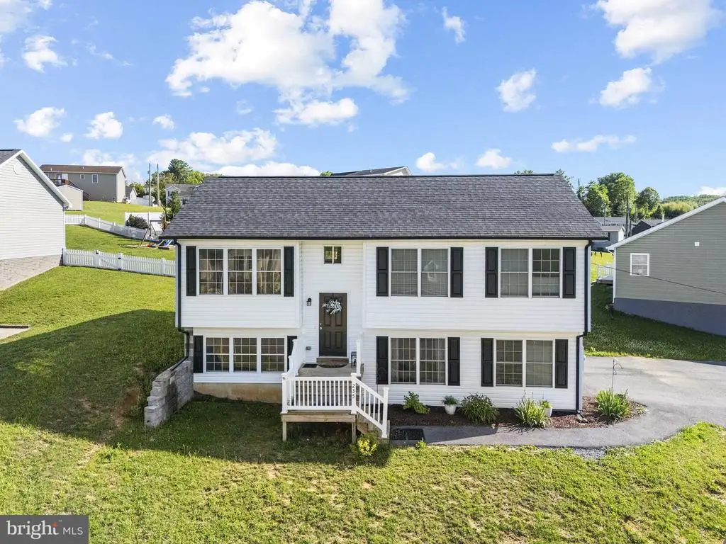 235 Locustdale Loop, Shenandoah, VA 22849 - #1