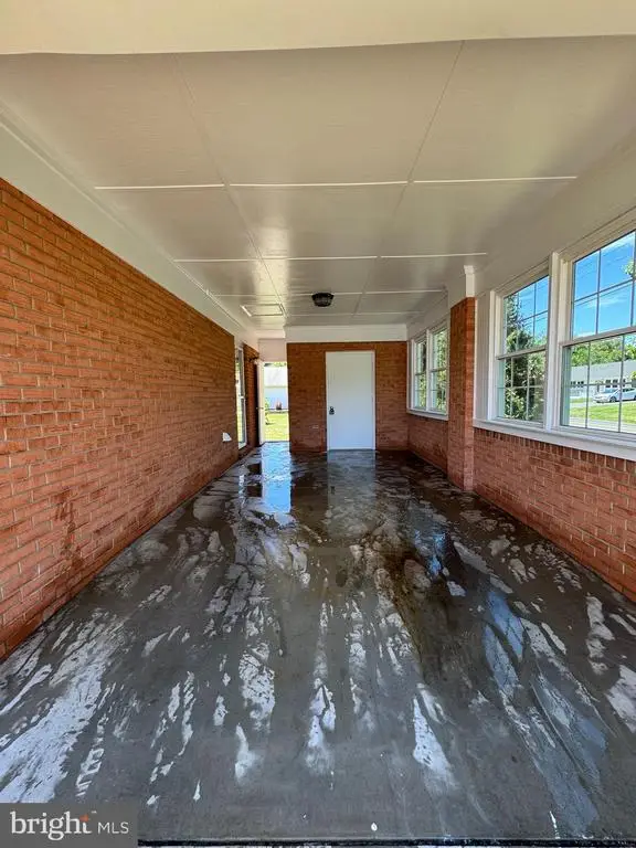 2 Springcrest Dr, Luray, VA 22835 - #3