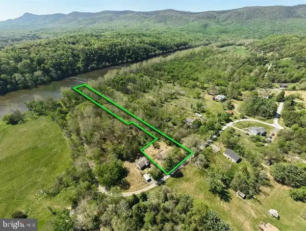 702 Richview Rd, Rileyville, VA 22650