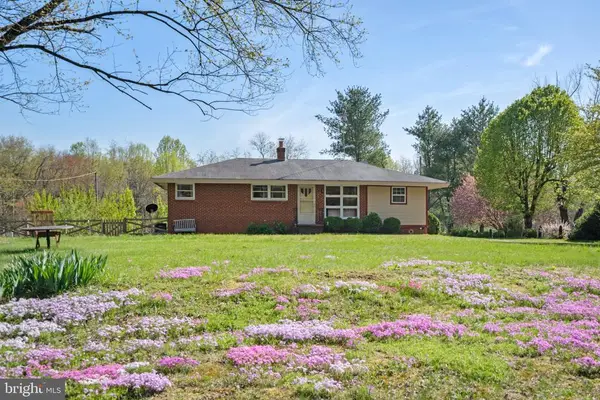 571 Richmond Rd, Amissville, VA 20106