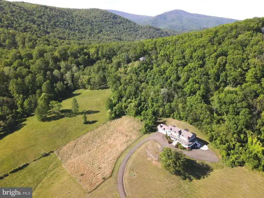 65 Clark Ln, Washington, VA 22747 - #3