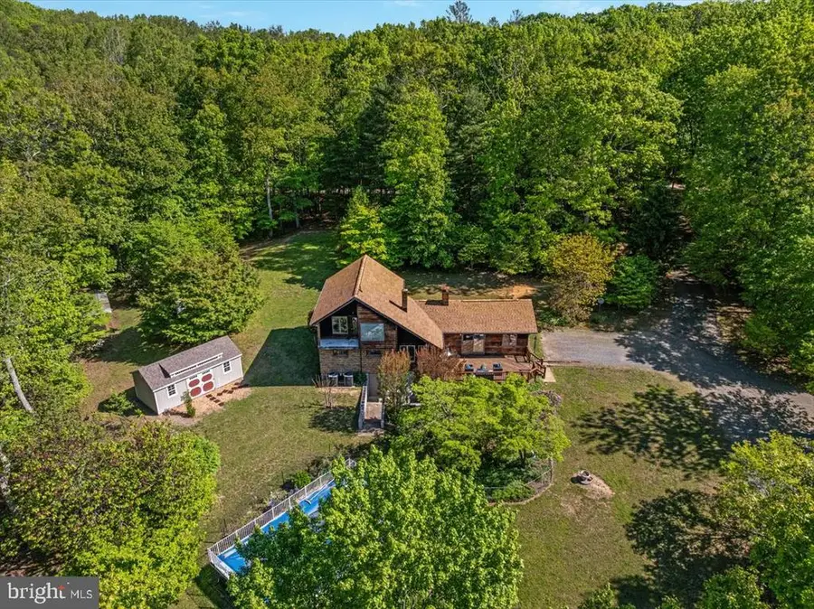 146 Lizzie Mills Rd, Castleton, VA 22716 - #3