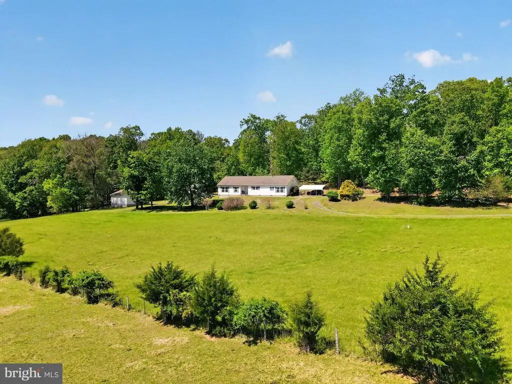 178 Lizzie Mills Rd, Castleton, VA 22716 - #1