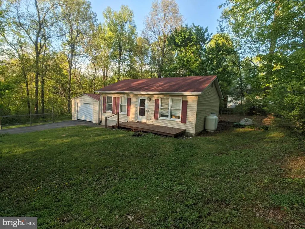 144 Hunter Ave, Chester Gap, VA 22623 - #1