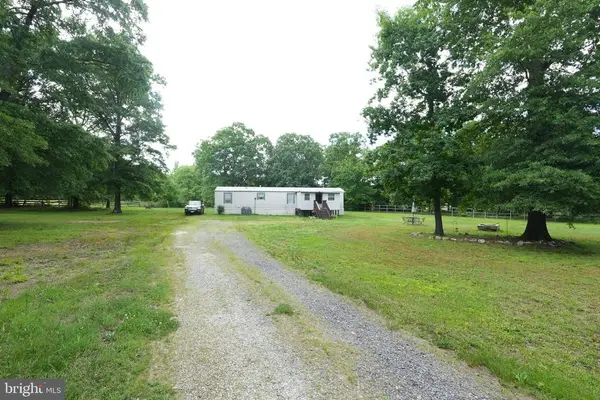 4911 Lewiston Rd, Bumpass, VA 23024