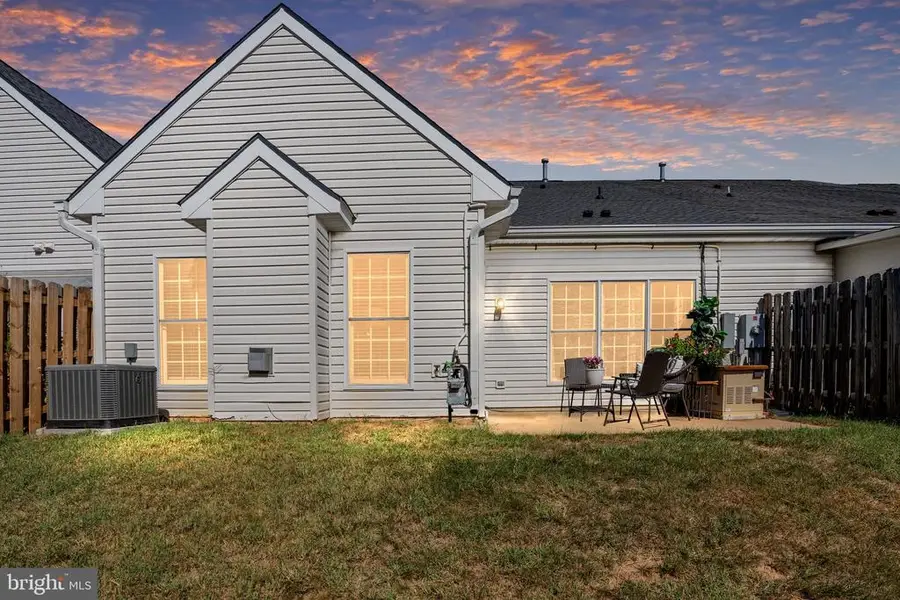 11211 Silversmith Ln, Fredericksburg, VA 22407 - Image #2
