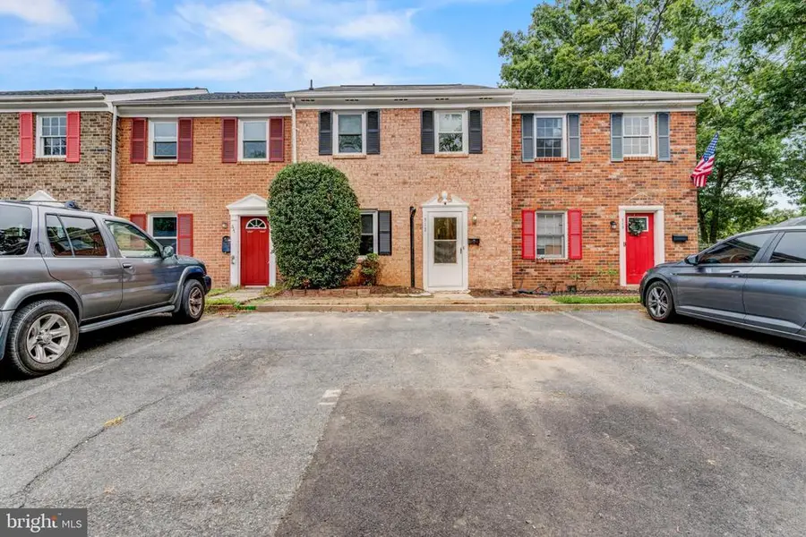 513 Olde Greenwich Cir, Fredericksburg, VA 22408 - Image #2