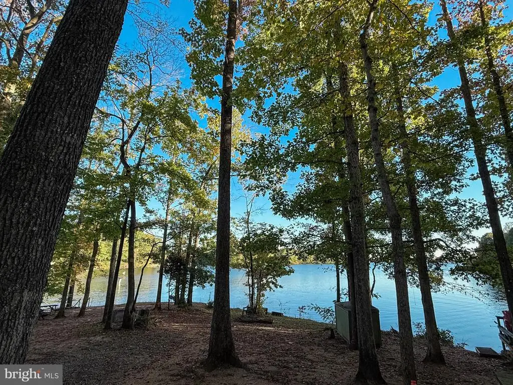 3819 Breaknock Rd, Bumpass, VA 23024 - #1