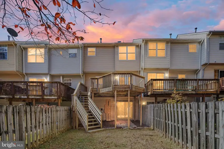 11209 Kings Crest Ct, Fredericksburg, VA 22407 - Image #2