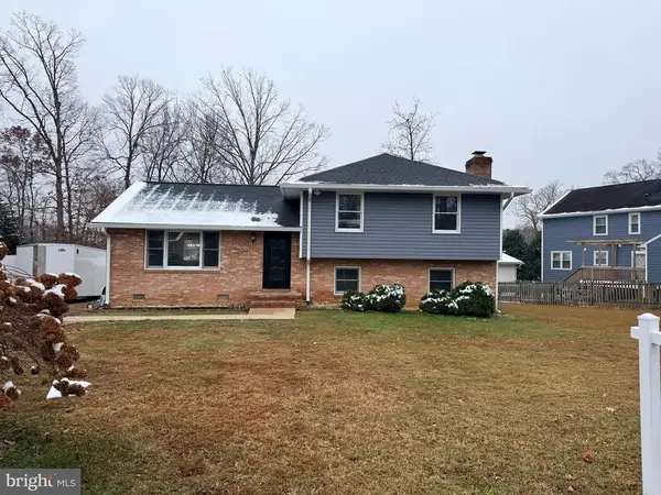 537 Butternut Dr, Fredericksburg, VA 22408
