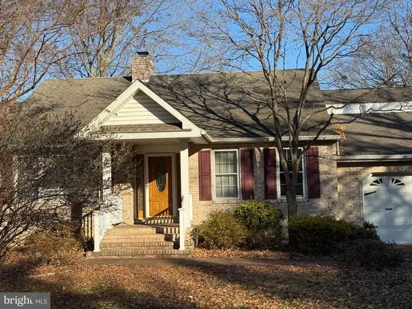 6221 Foster Rd, Spotsylvania, VA 22553