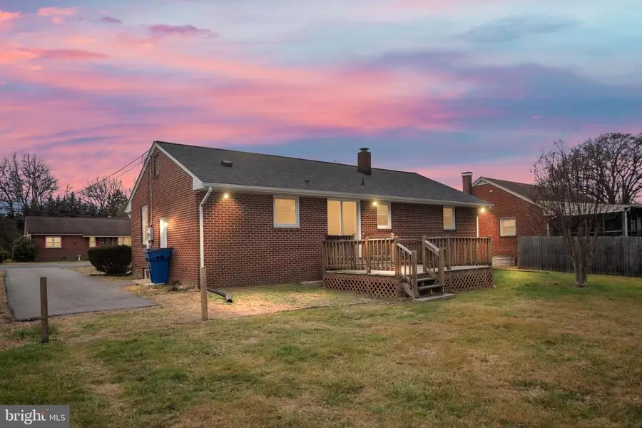 117 Laurel Ave, Fredericksburg, VA 22408 - Image #3