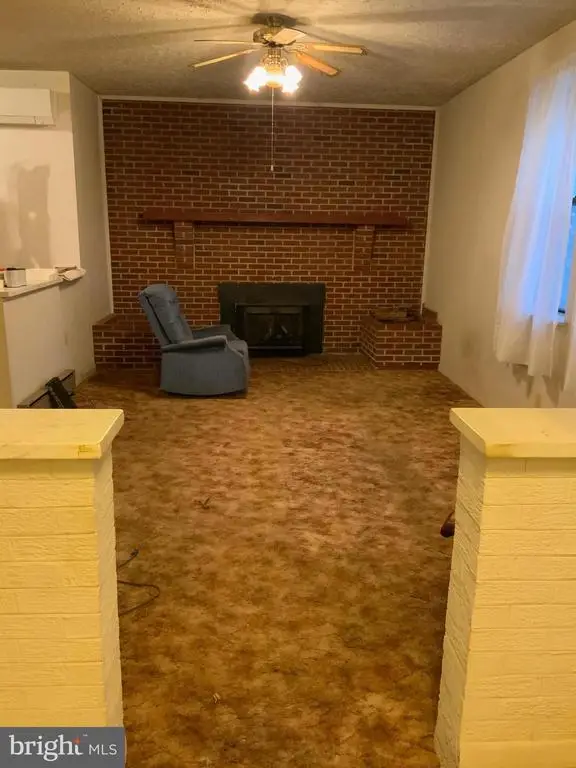 9000 Fox Run Dr, Spotsylvania, VA 22551 - #3