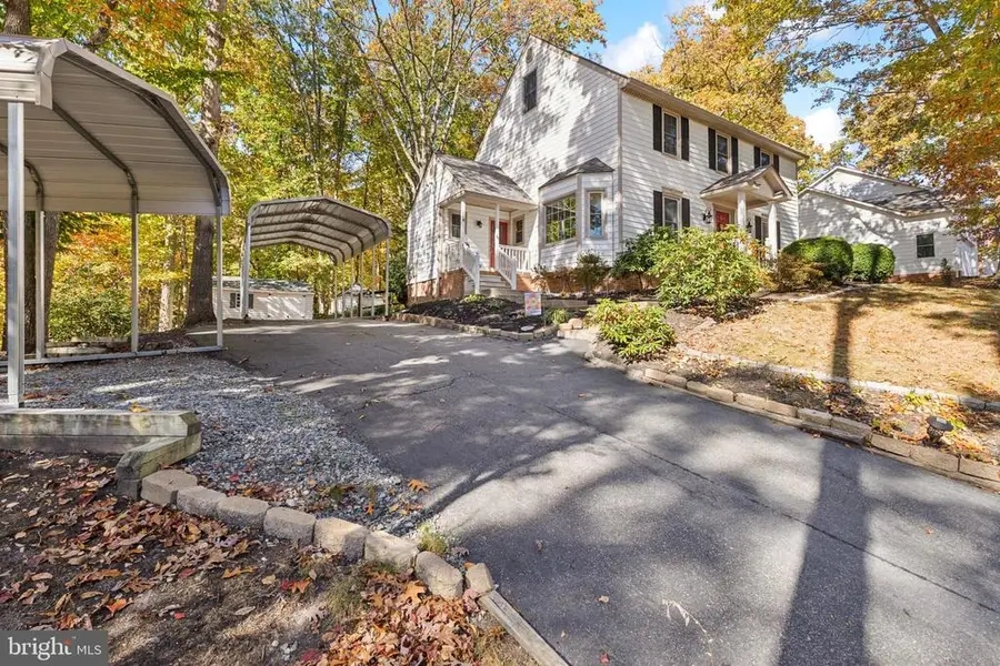 10706 Ann Davis Dr, Fredericksburg, VA 22408 - Image #2