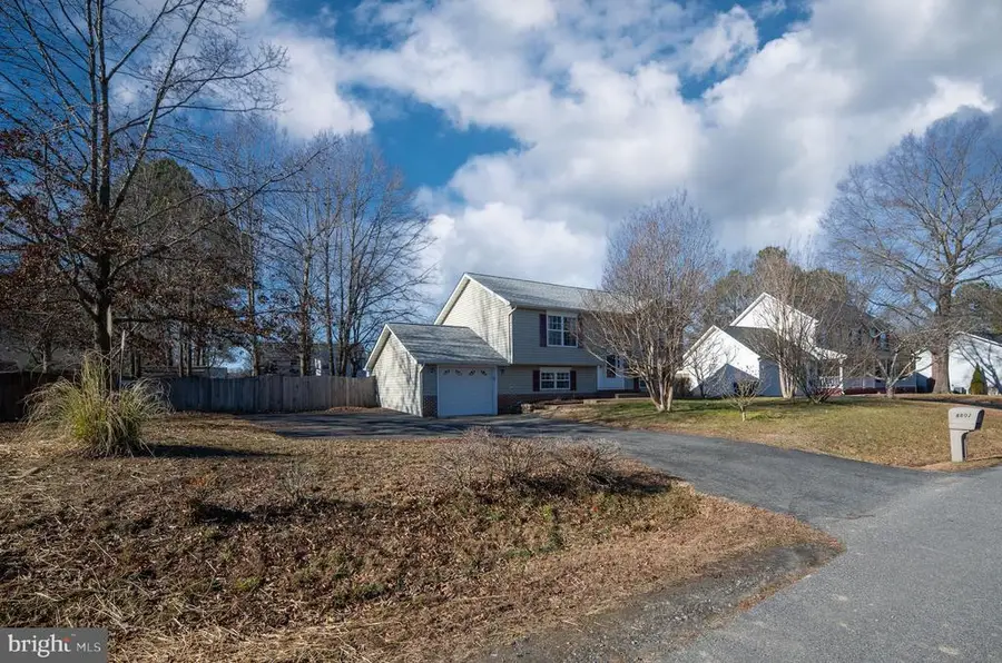 8802 Kent Ct, Fredericksburg, VA 22408 - #3