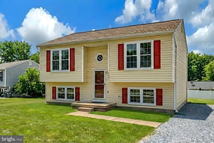 8006 Blossom Wood Ct, Fredericksburg, VA 22407 - #2