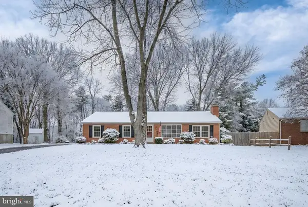 10412 Hillside Ln, Fredericksburg, VA 22408