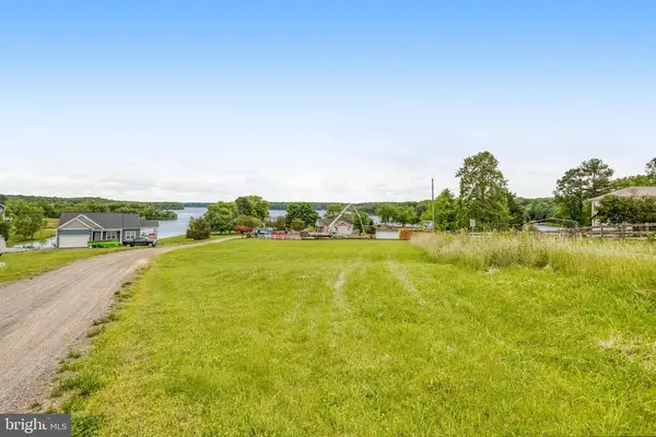 6201 Lake Front Way, Spotsylvania, VA 22551