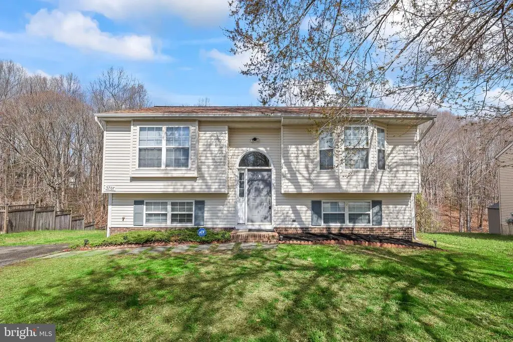 5707 Stone Meadow Dr, Fredericksburg, VA 22407 - #1